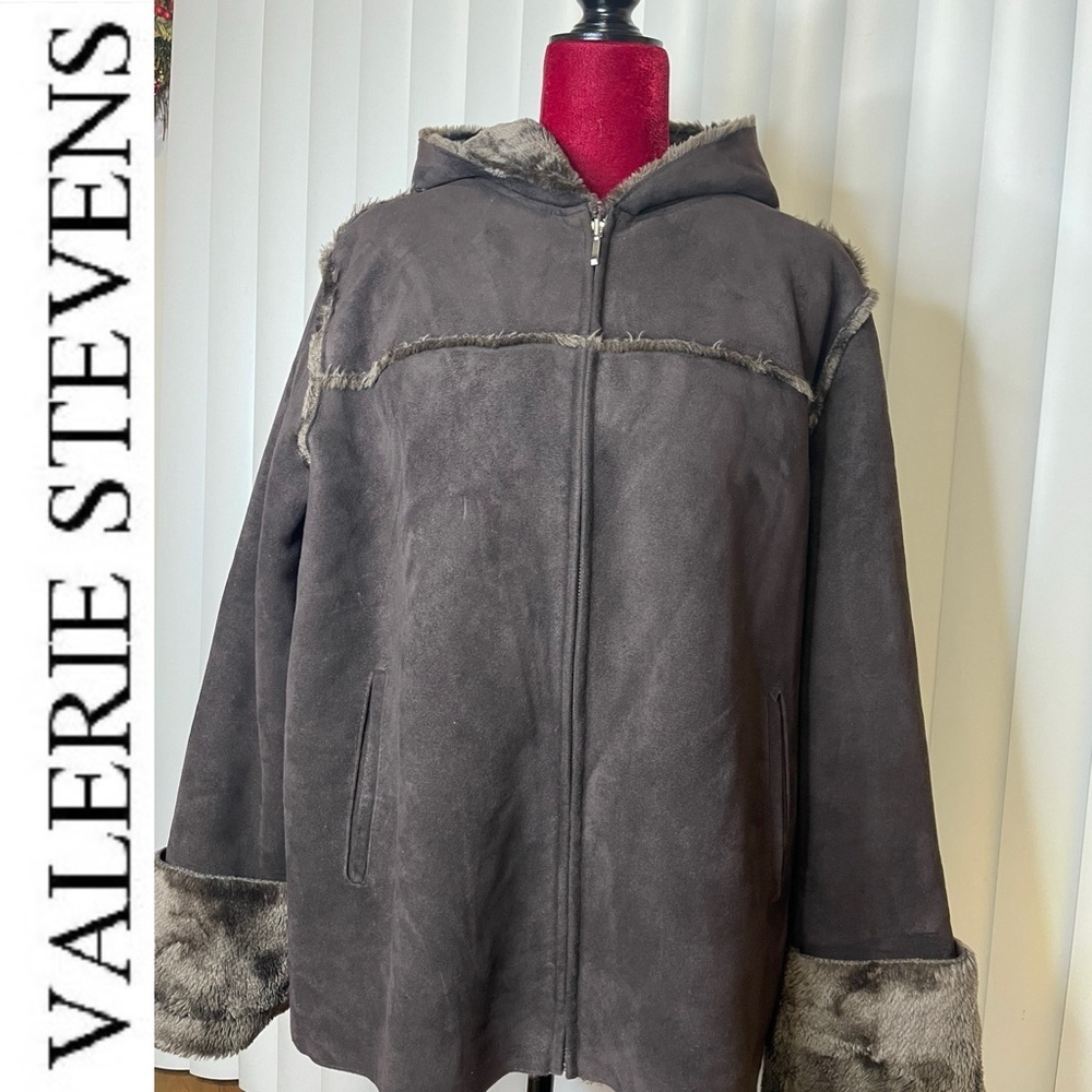 Valerie Steven’s Super Suede(Faux) Hooded & Faux Fur Lined Jacket Size XL  EUC